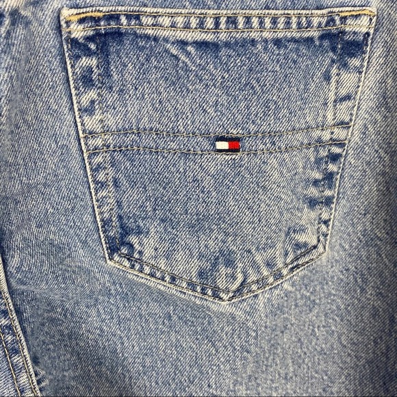 TOMMY HILFIGER Vintage Medium Wash High Rise Mom Jeans, Size 14 - Picture 10 of 10